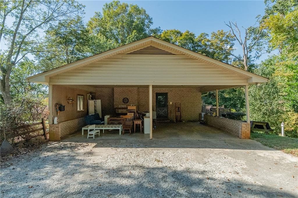 Stick/Site Built at 623 Cardinal Drive, Lexington NC 27292, photo 36 of 43
