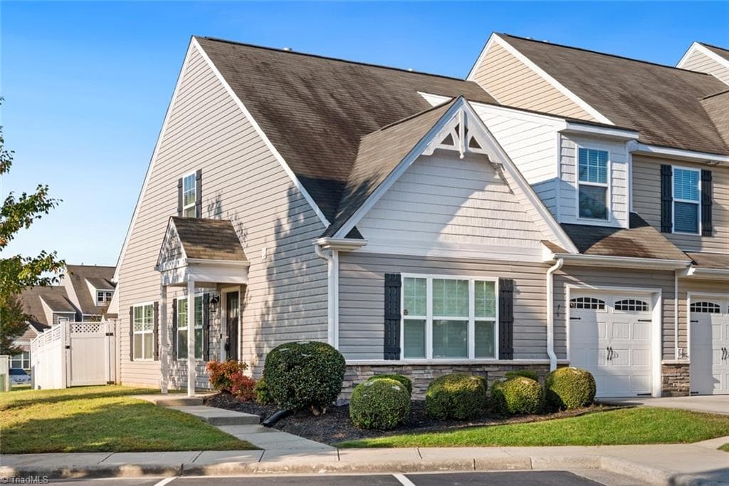 78 Geoffrey Way, Kernersville NC 27284