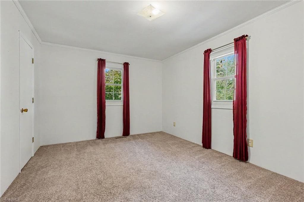 Stick/Site Built at 196 Wilmar Circle, Lexington NC 27295, photo 13 of 27