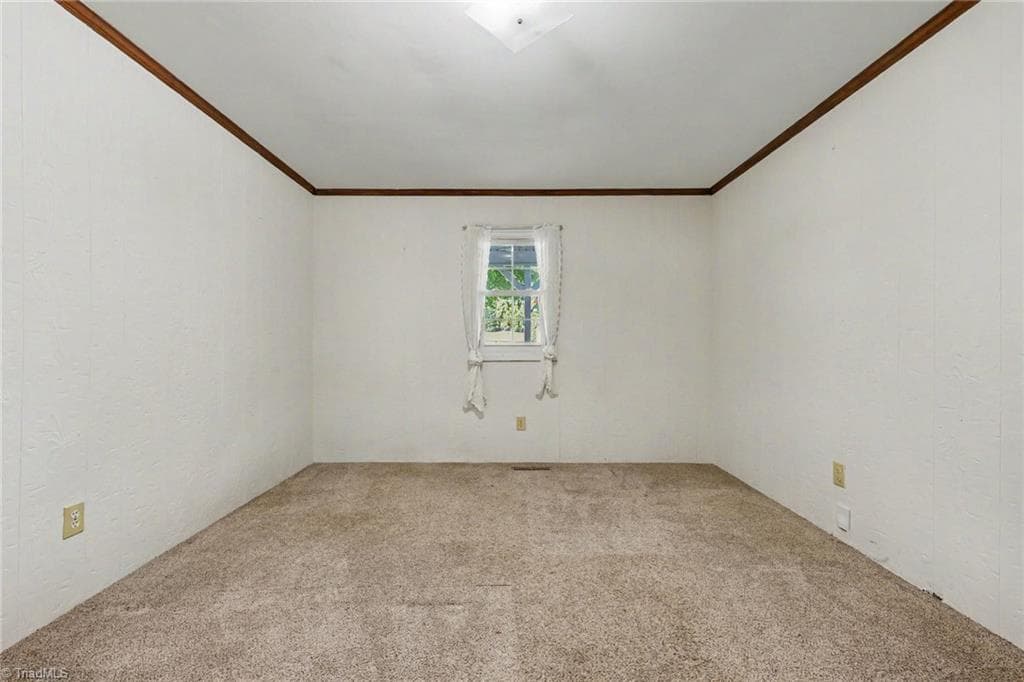 Stick/Site Built at 196 Wilmar Circle, Lexington NC 27295, photo 16 of 27