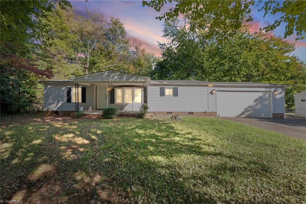 4581 Herry Street, Winston-Salem NC 27105