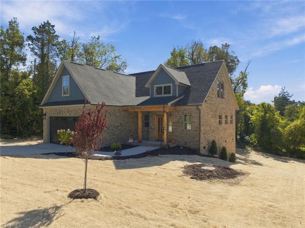 Stick/Site Built at 1368 Trafalgar Drive, High Point NC 27262, photo 4 of 50
