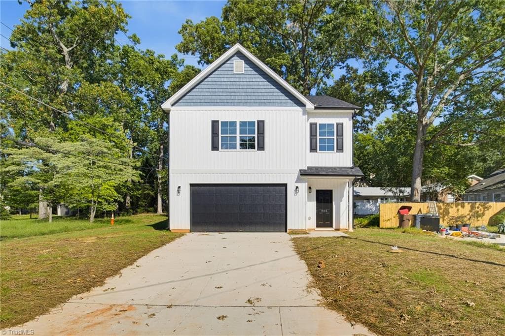 906 Twyckenham Drive, Greensboro NC 27408