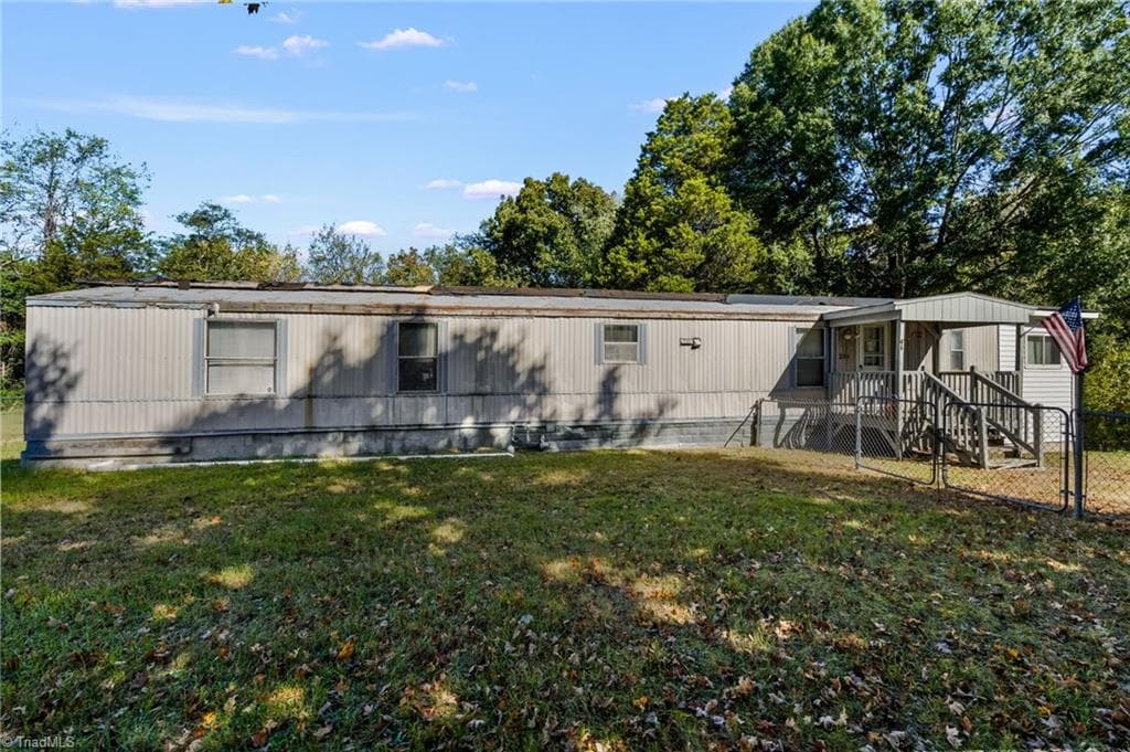 Stick/Site Built at 6256 Lowerywood Circle, Trinity NC 27370, photo 23 of 36