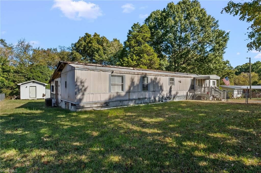 Stick/Site Built at 6256 Lowerywood Circle, Trinity NC 27370, photo 22 of 36