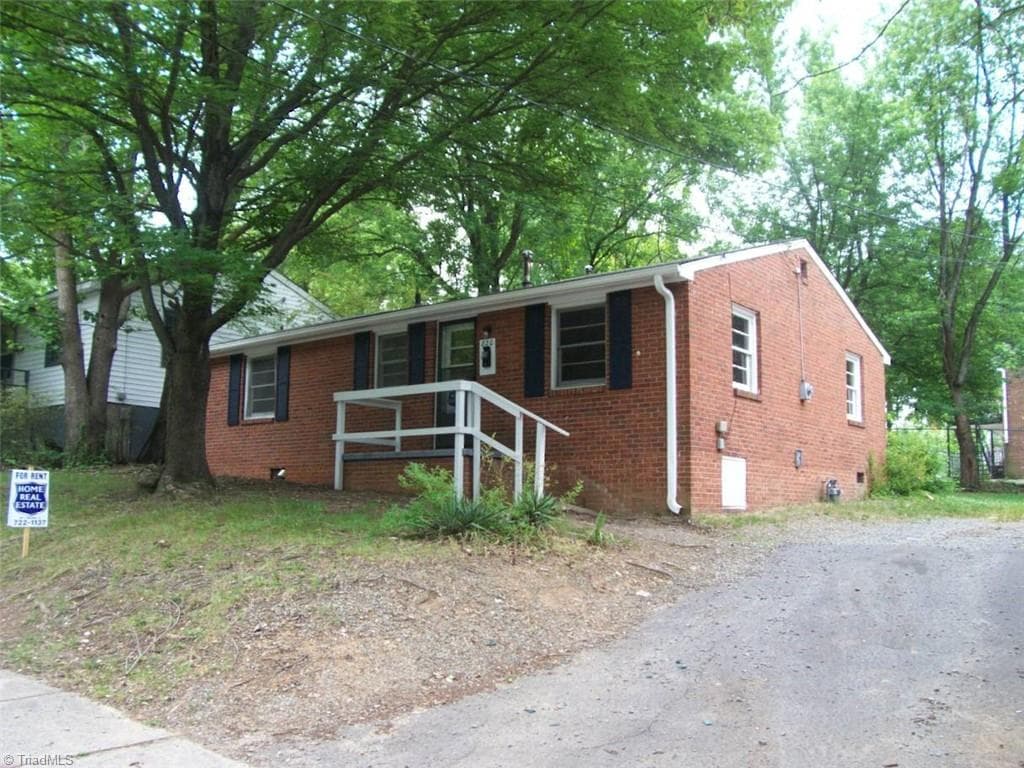 820 W 8th Street, Winston-Salem NC 27101