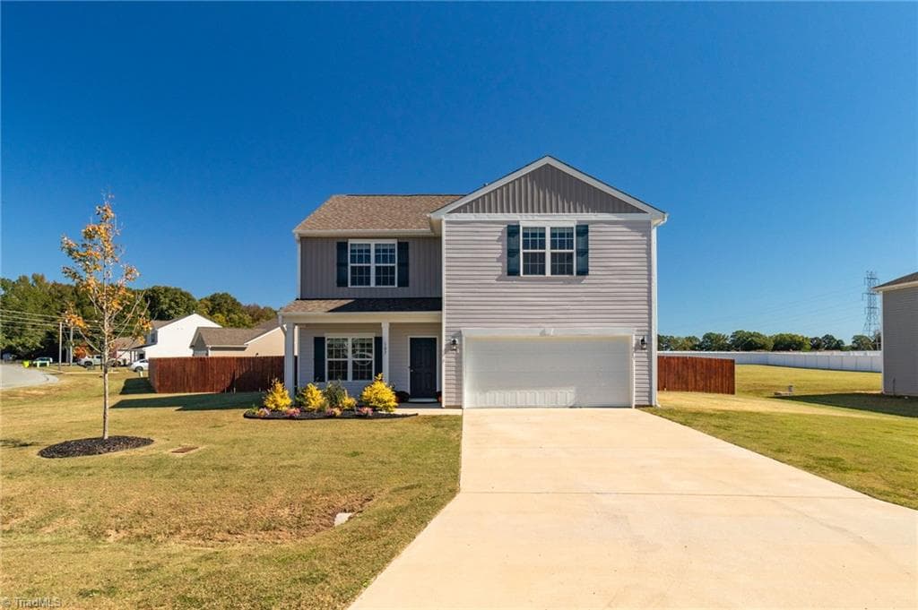 107 Wickham Court, Clemmons NC 27012
