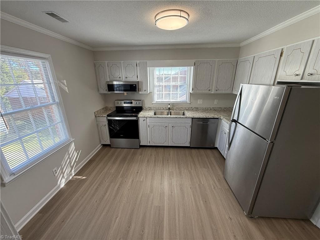 Multi Family at 106 Westgate Circle # D, Winston-Salem NC 27106, photo 6 of 13