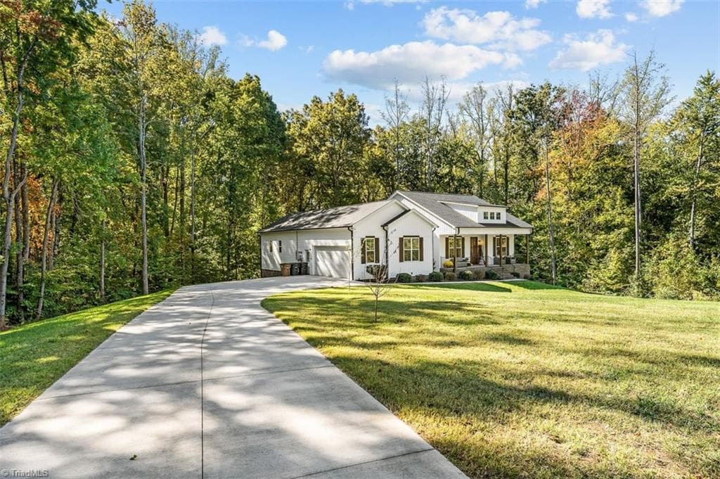 Stick/Site Built at 7007 Ridge Haven Road, Greensboro NC 27410, photo 3 of 50