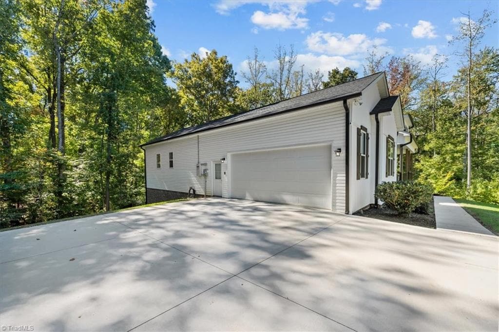 Stick/Site Built at 7007 Ridge Haven Road, Greensboro NC 27410, photo 45 of 50