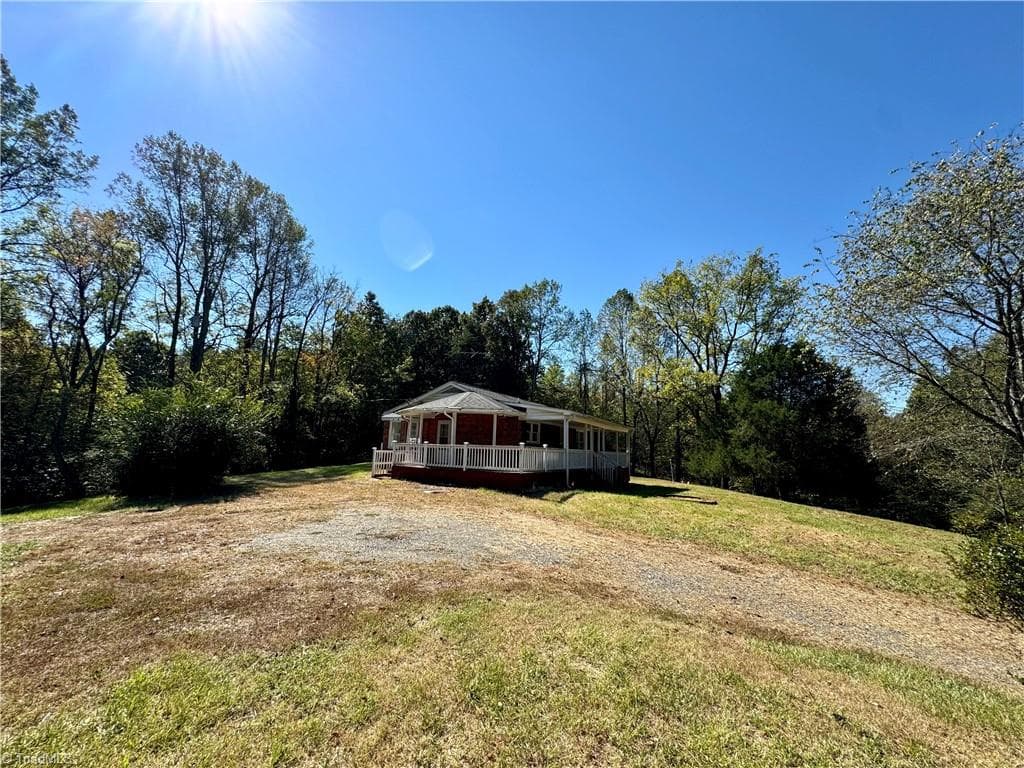 Stick/Site Built at 579 Priddy Farm Road, Rural Hall NC 27045, photo 24 of 30