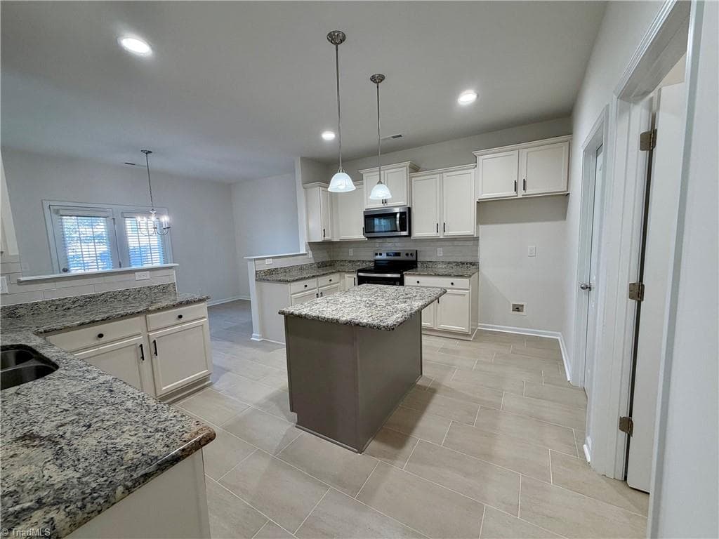Stick/Site Built at 4621 Meadowside Terrace, High Point NC 27265, photo 5 of 16