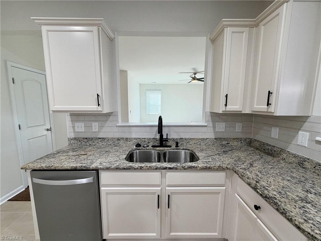 Stick/Site Built at 4621 Meadowside Terrace, High Point NC 27265, photo 4 of 16