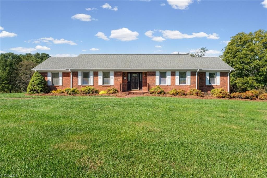 4468 NC Highway 801, Advance NC 27006