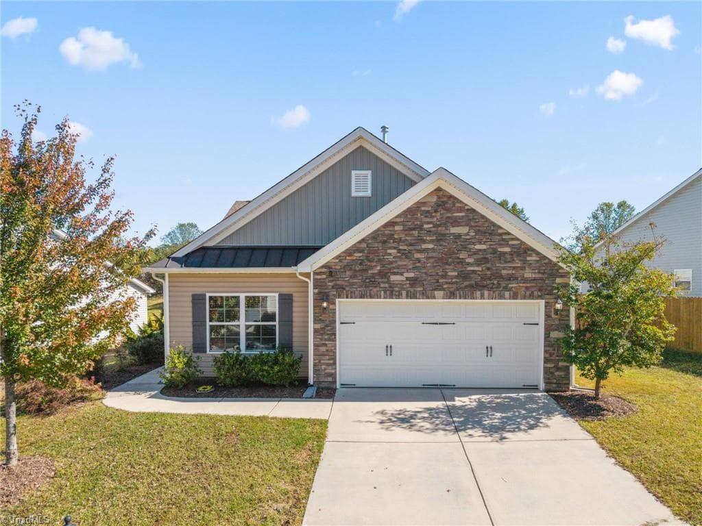 5372 Holbein Gate Road, Walkertown NC 27051