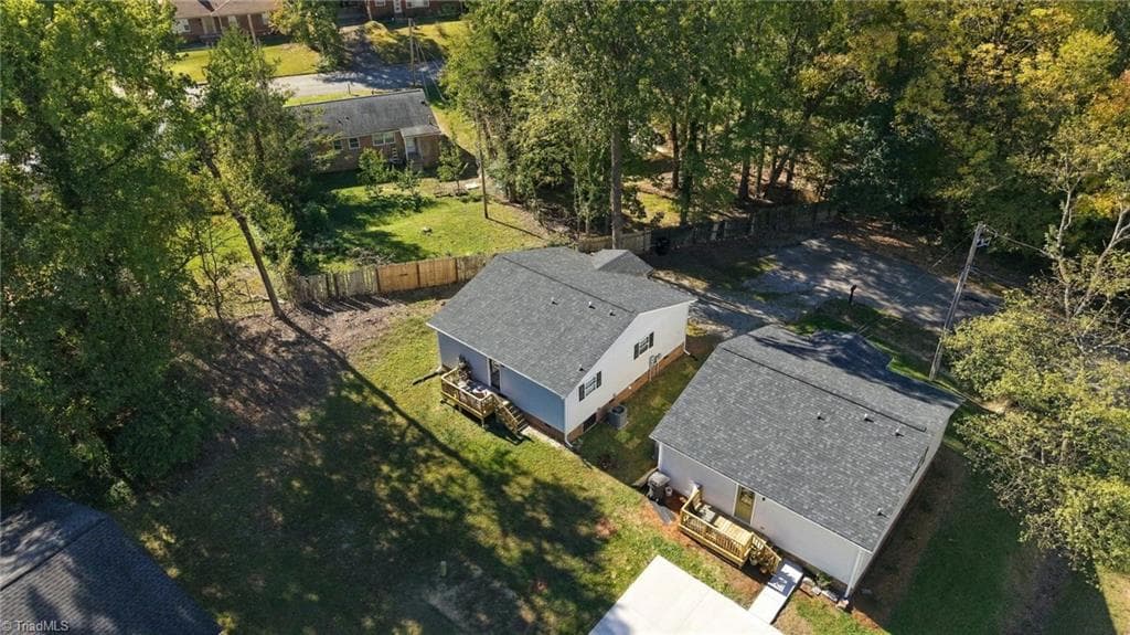 Stick/Site Built at 816 Cummins Street, High Point NC 27262, photo 32 of 39