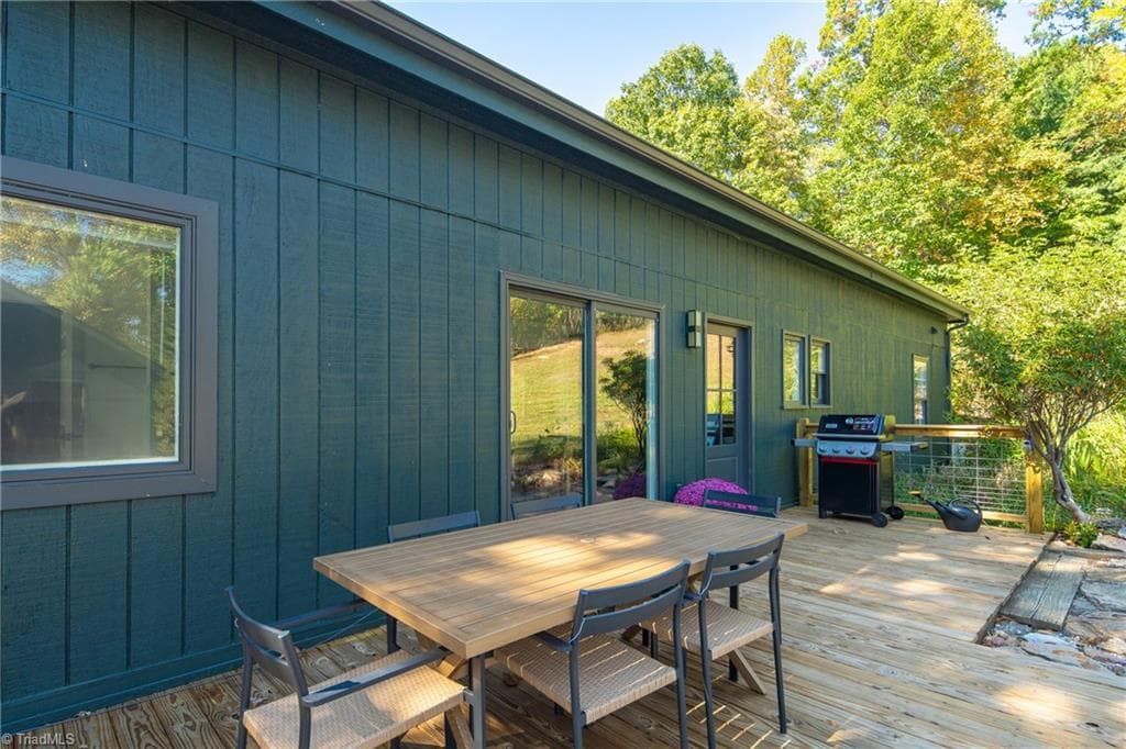 Stick/Site Built at 1138 Lump Road, Purlear NC 28665, photo 30 of 49