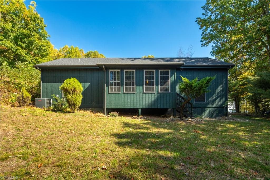 Stick/Site Built at 1138 Lump Road, Purlear NC 28665, photo 35 of 49