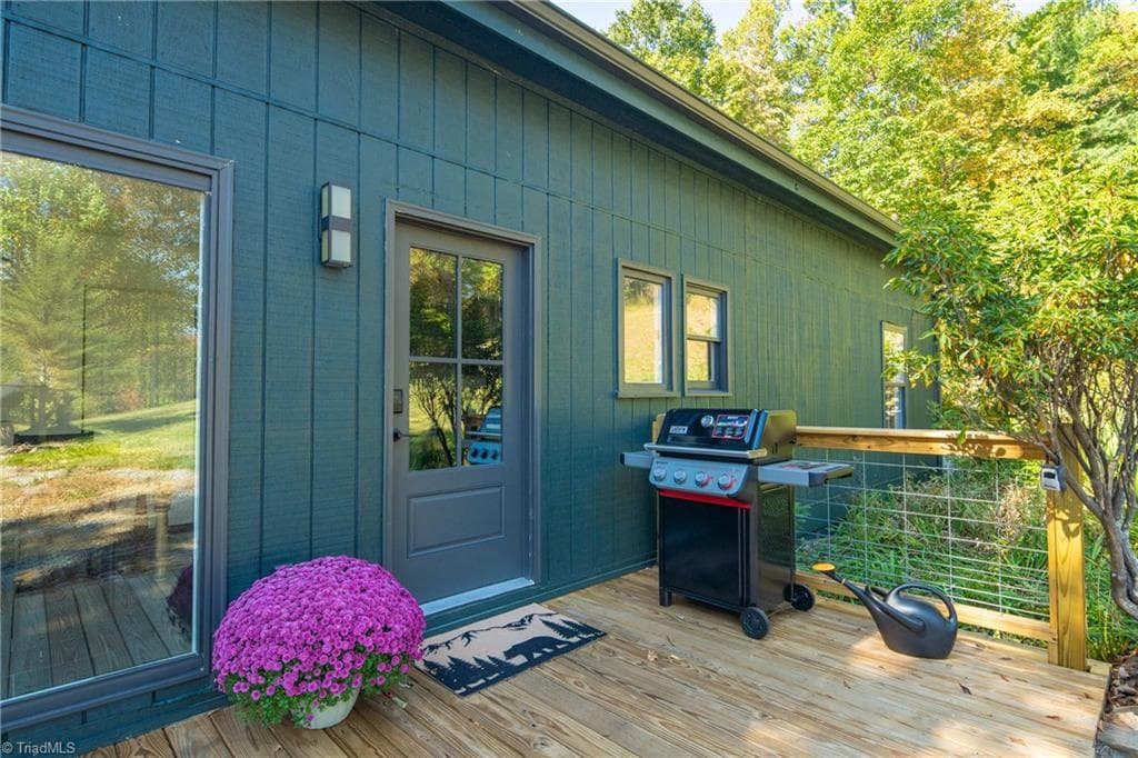 Stick/Site Built at 1138 Lump Road, Purlear NC 28665, photo 31 of 49