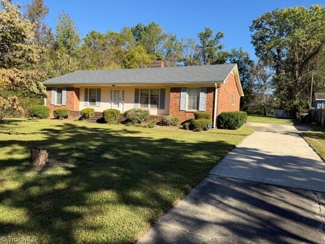 5515 Bledsoe Drive, Greensboro NC 27410