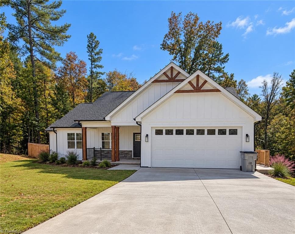 1222 Summerhill Street SW, Lenoir NC 28645