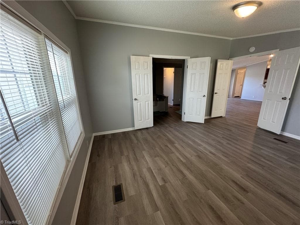 Manufactured Home at 302 Queens Way, Randleman NC 27317, photo 23 of 48