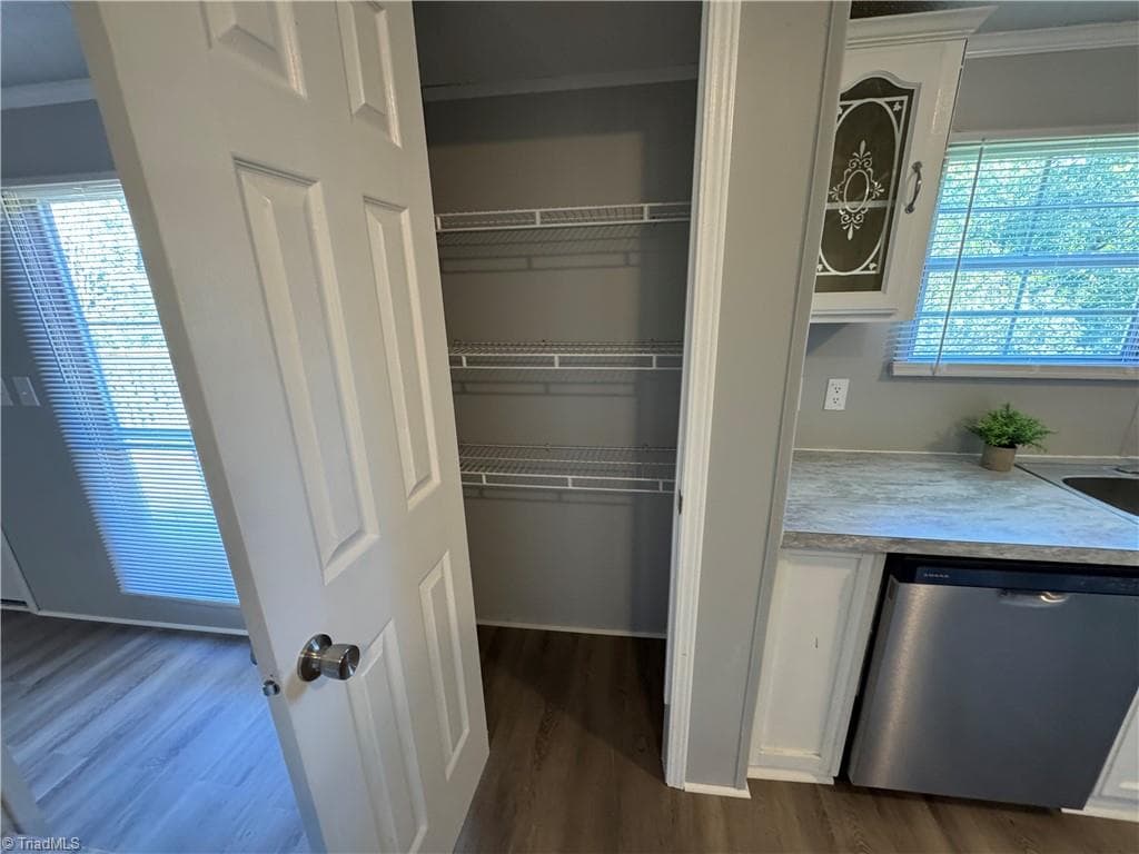Manufactured Home at 302 Queens Way, Randleman NC 27317, photo 16 of 48