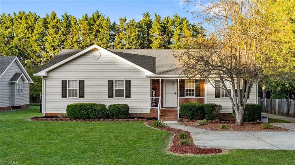 5806 Old Oak Ridge Road # A, Greensboro NC 27410