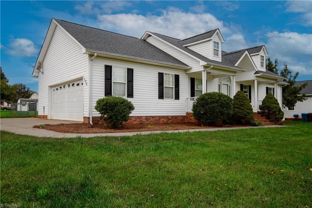 124 Pepperstone Place, Mocksville NC 27028