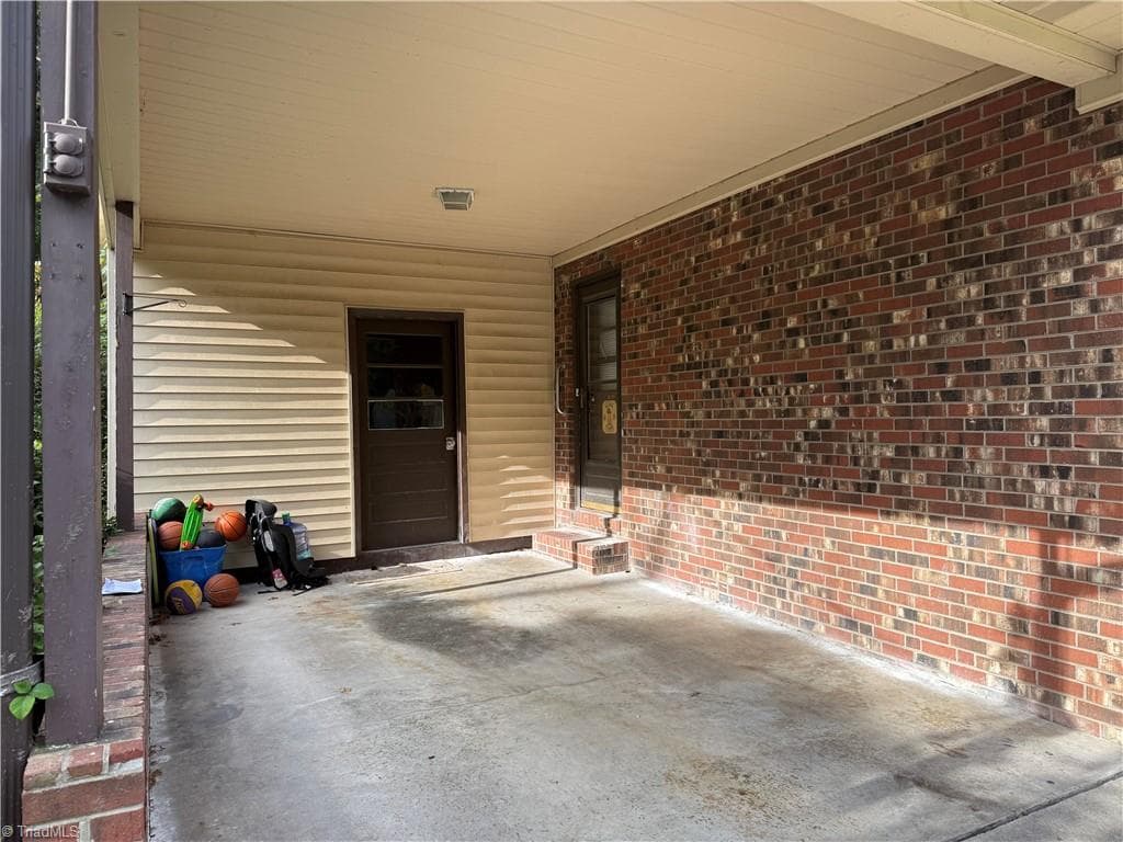 Stick/Site Built at 1509 Whitehall Street, High Point NC 27262, photo 19 of 25