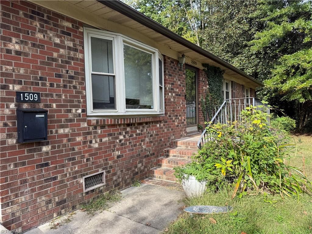 Stick/Site Built at 1509 Whitehall Street, High Point NC 27262, photo 25 of 25