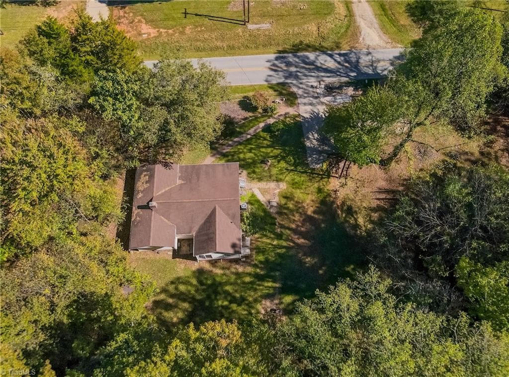 Stick/Site Built at 555 N BUNKER HILL Road, Oak Ridge NC 27310, photo 25 of 26