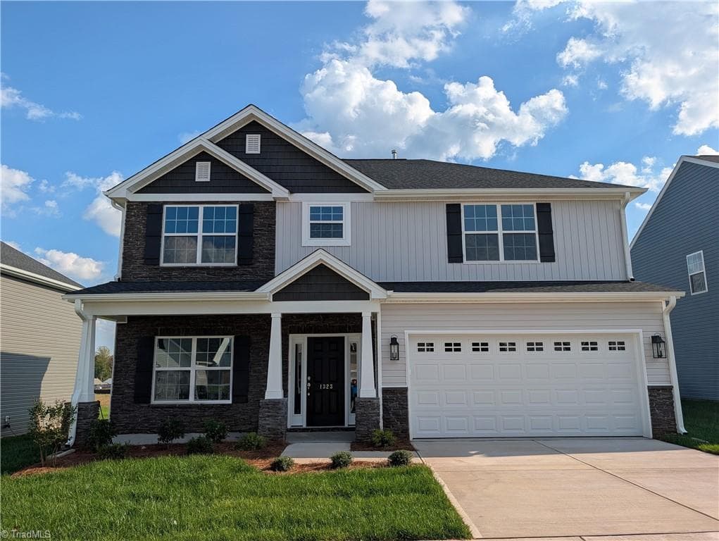 1323 Dandridge Drive, Kernersville NC 27284