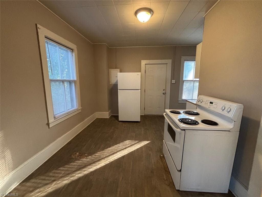 Multi Family at 211 W Murphy Street # 01, Madison NC 27025, photo 3 of 8