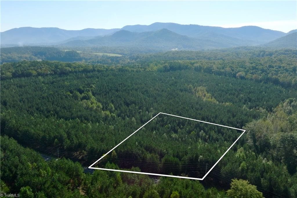 13 Morrison Road, Morganton NC 28655