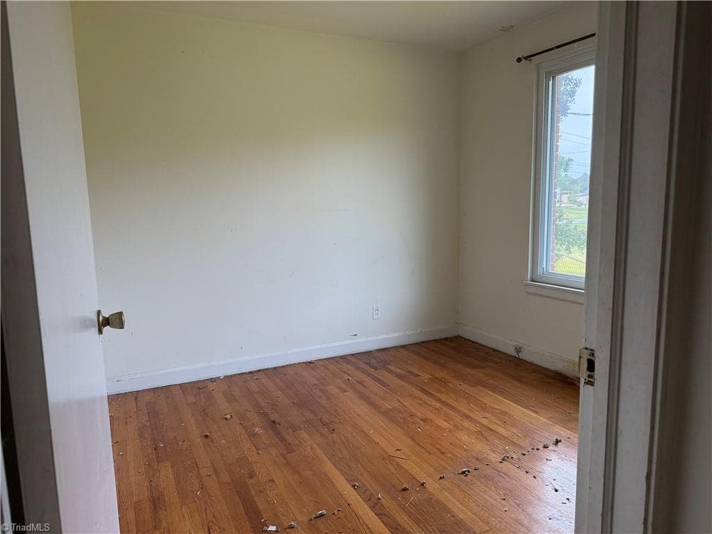 Stick/Site Built at 1660 W Lexington Avenue, High Point NC 27262, photo 17 of 24