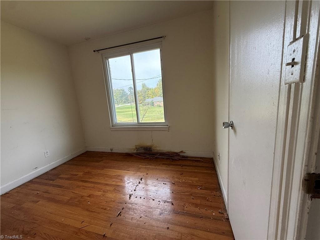 Stick/Site Built at 1660 W Lexington Avenue, High Point NC 27262, photo 16 of 24