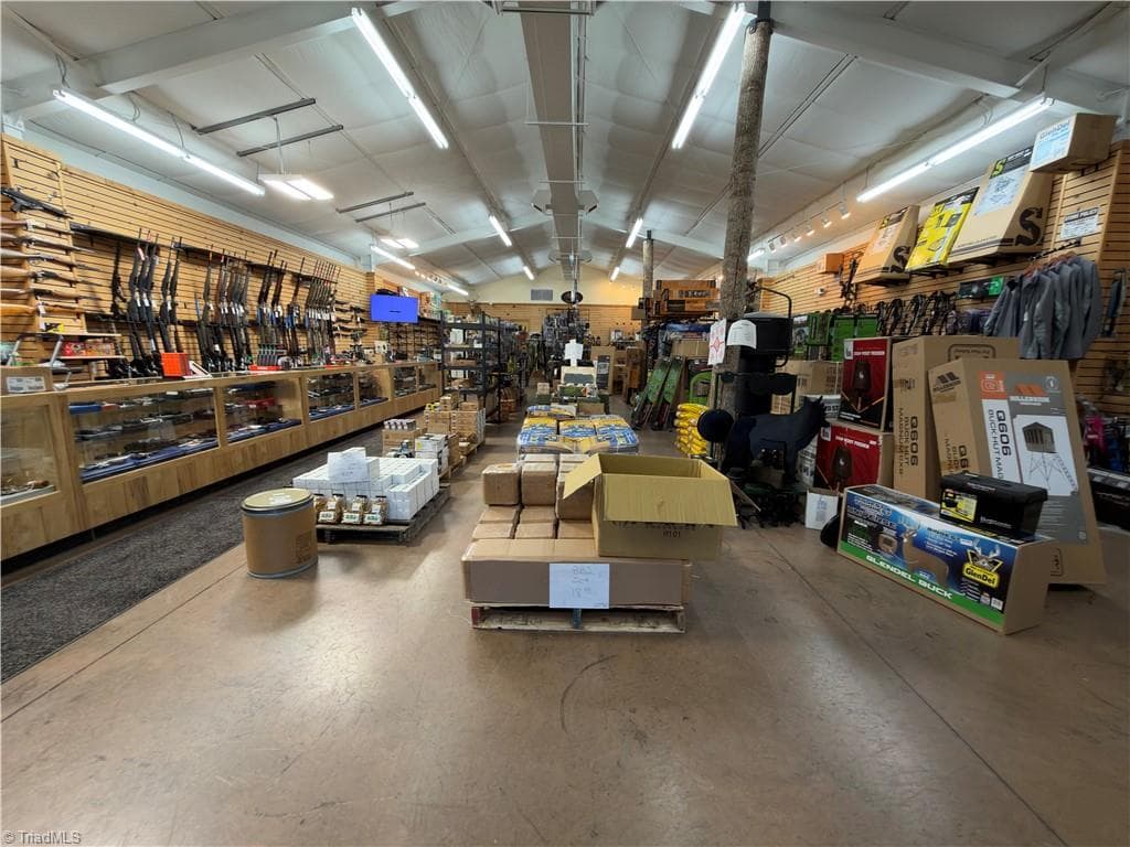 Retail at 108 Lola Lane, Pilot Mountain NC 27041, photo 9 of 29