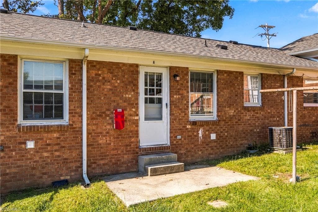 2201 Yow Road # A, Greensboro NC 27407