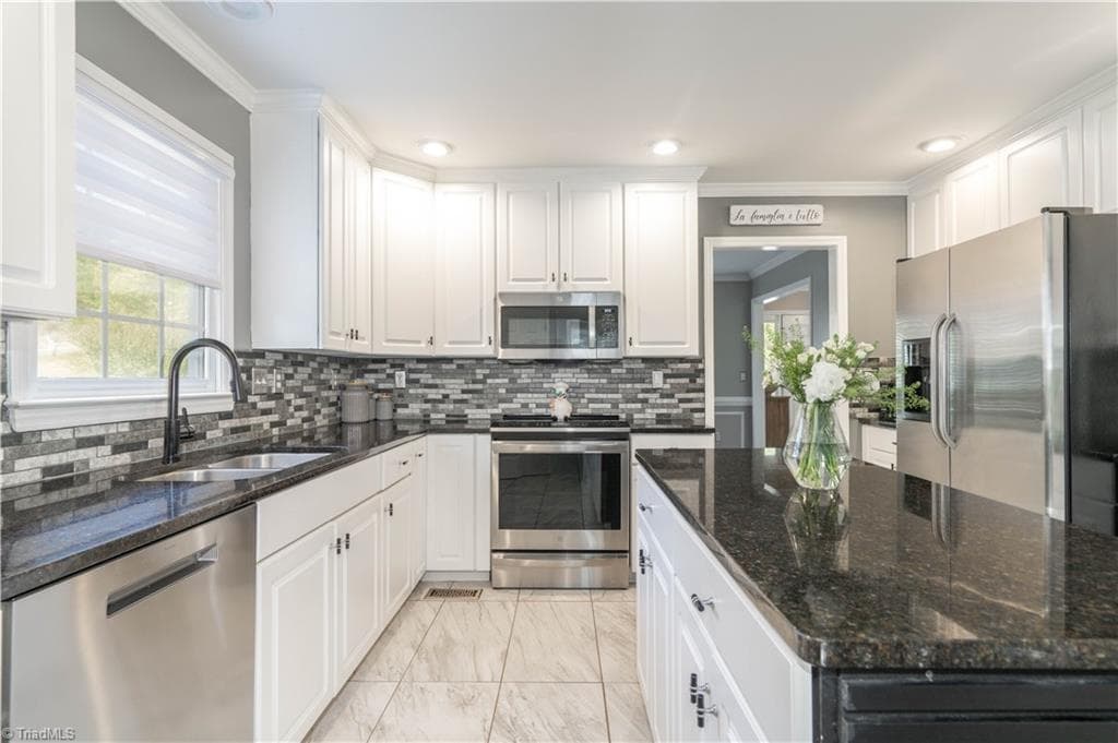 Stick/Site Built at 4010 Treebrook Drive, Winston-Salem NC 27106, photo 16 of 48