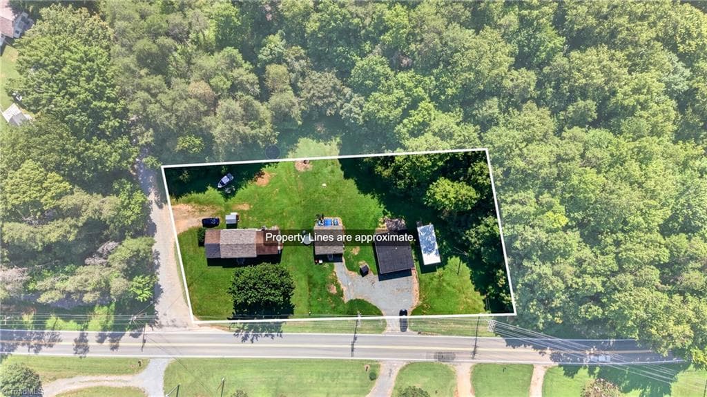 5889 NC Highway 66, King NC 27021