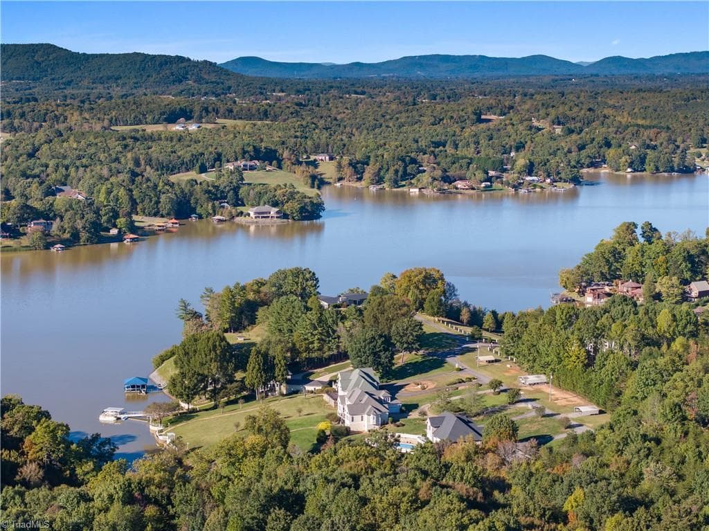 6428 Huntington Lane, Conover NC 28613