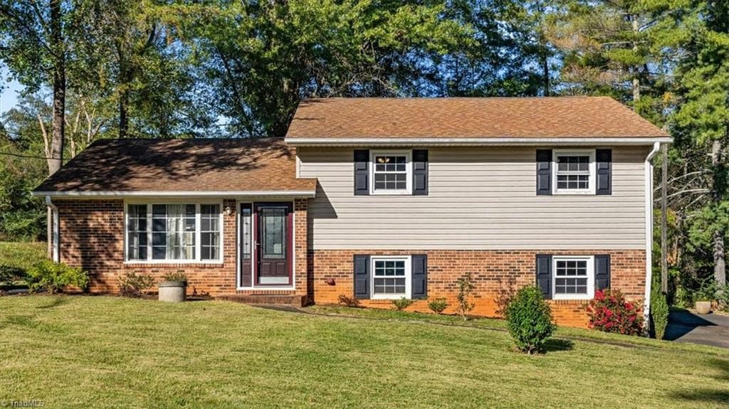 4530 Chebar Drive, Pfafftown NC 27040