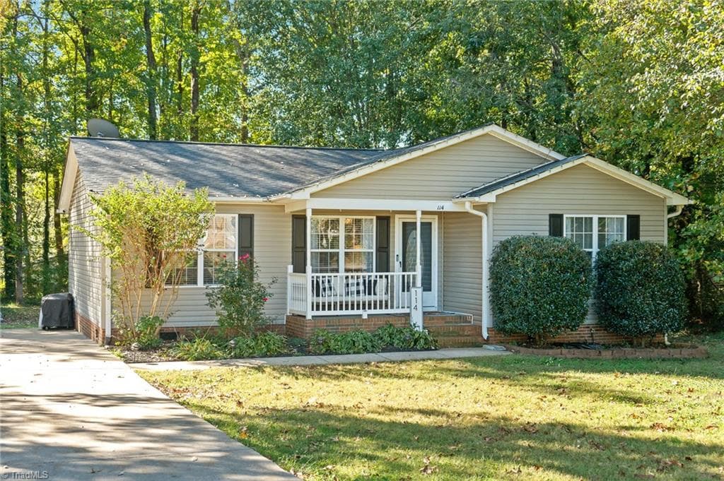 114 Deer Run Lane, Lexington NC 27292