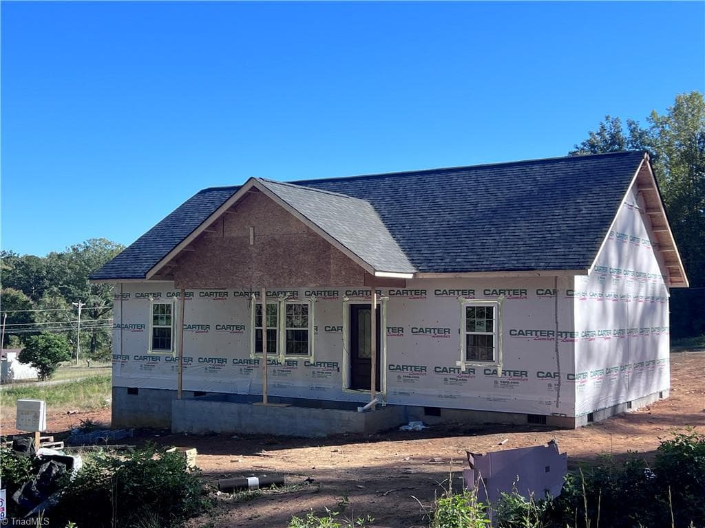 376 Avenue J, Lexington NC 27292