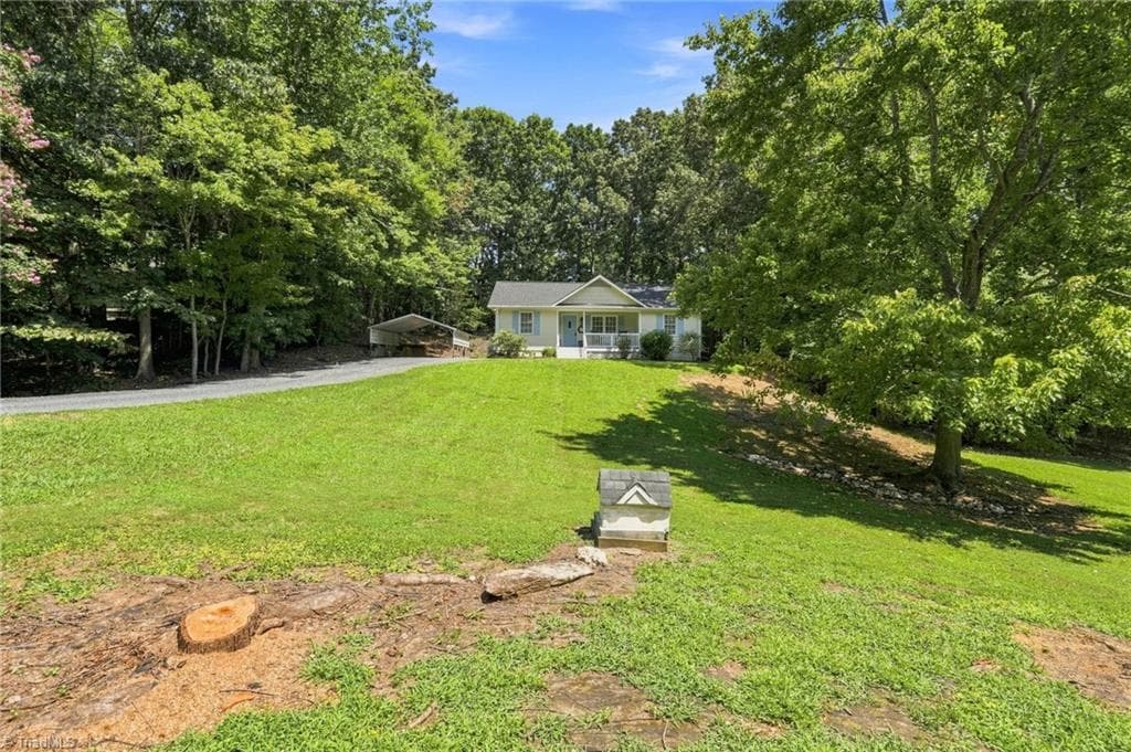 1088 Country place Road, Asheboro NC 27203