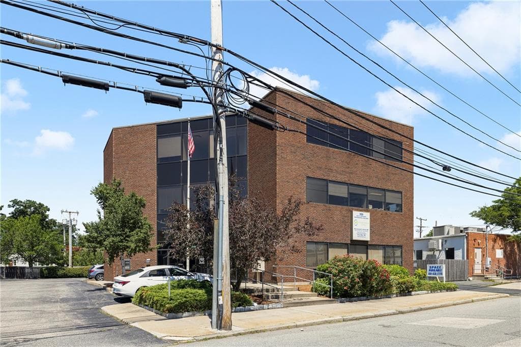 999 South Broadway UNIT 1