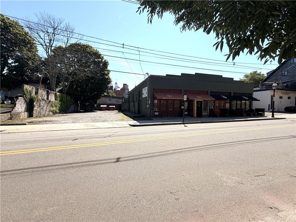 Commercial at 382 Thames Street, Bristol, photo 46 of 46