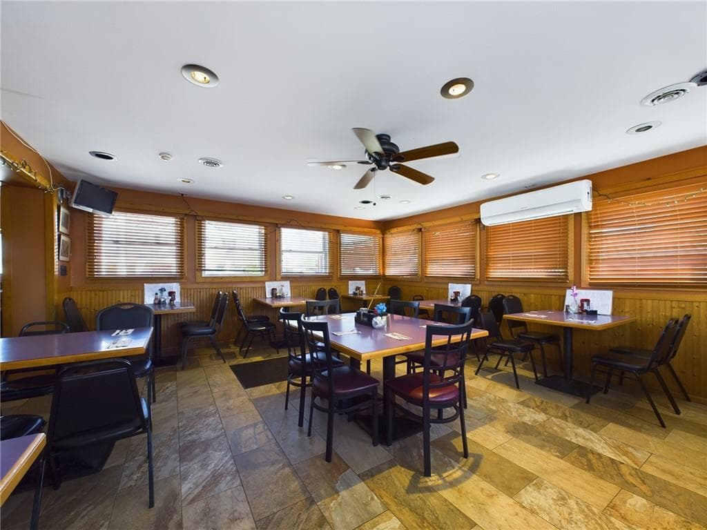 501 Park Avenue photo 13