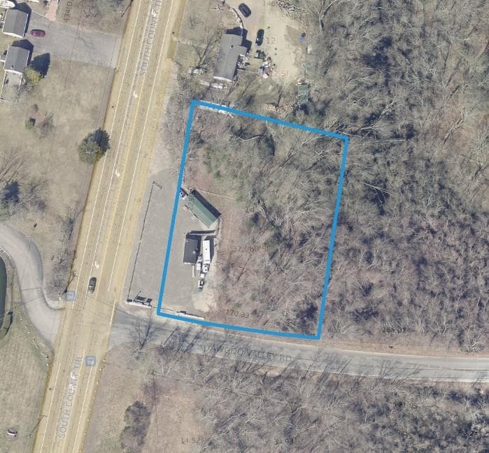 503 South County Trail